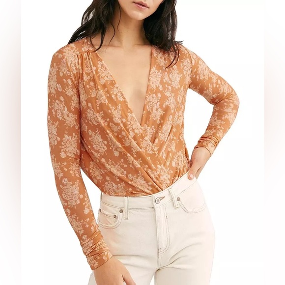 Free People Printed Turnt Copper Coral Wrap Front Bodysuit Top - Picture 2 of 5